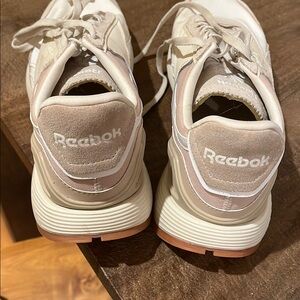 Reebok Tan and White Athletic Sneakers Low-Top Design